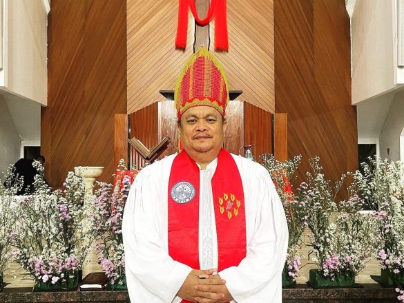 Pendeta Rende Pendeta Sem Karinda: Nazar Keluarga ke Gereja di Tengah Keberagaman ...