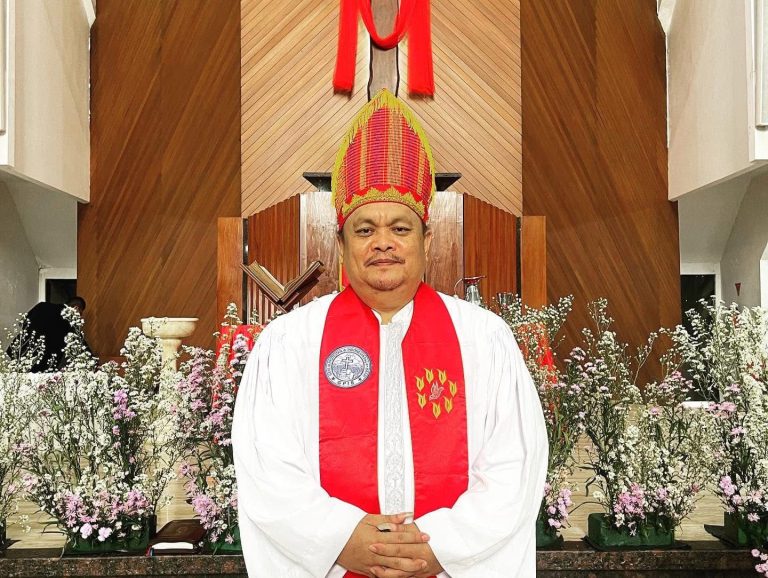 Pendeta Semuel Karinda Main Picture