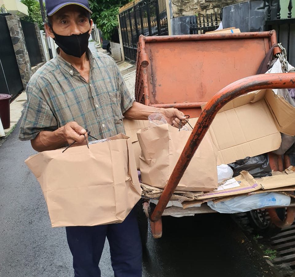 Bantuan Sosial Warga Berdampak di Jaksel