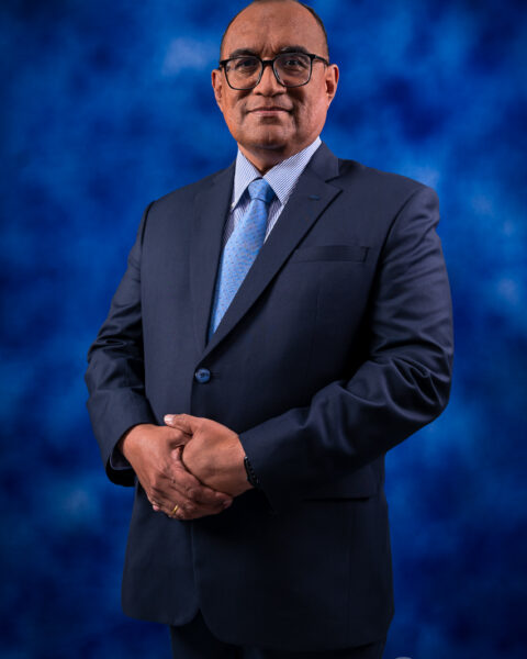 Foto Ketua IV Pnt. Wicklief Ferdy Luwy Leunufna, S.Hut.