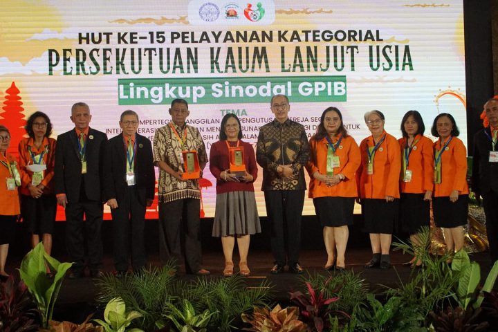 PKLU GPIB Rayakan 15 Tahun Pelayanan: Ibadah, Penghargaan, dan Sukacita dalam Persekutuan