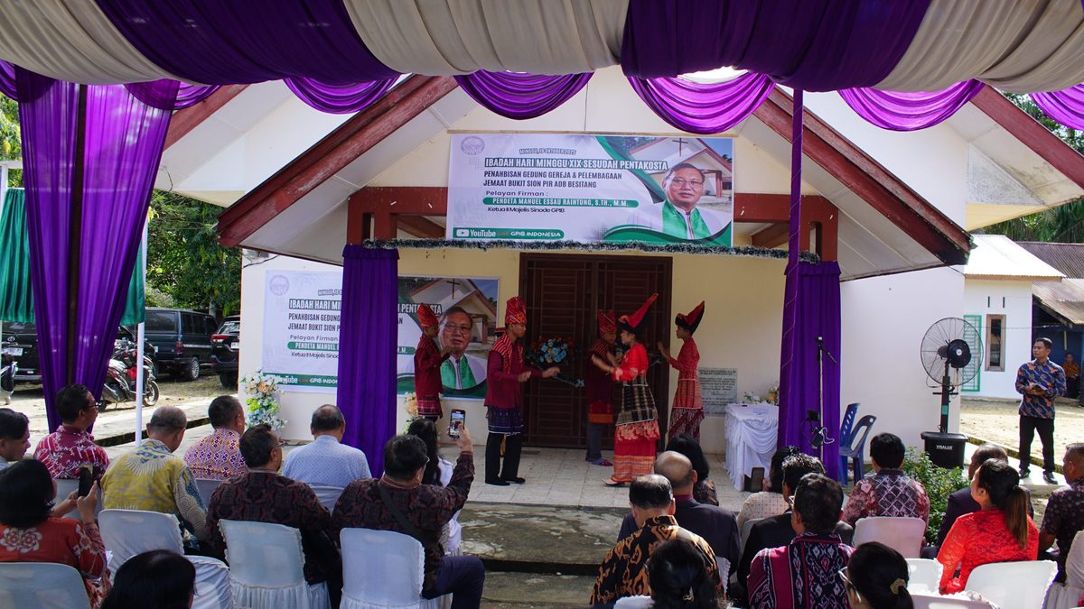 GPIB Bukit Sion PIR ADB Besitang Resmi Dilembagakan Sebagai Jemaat GPIB ke-355