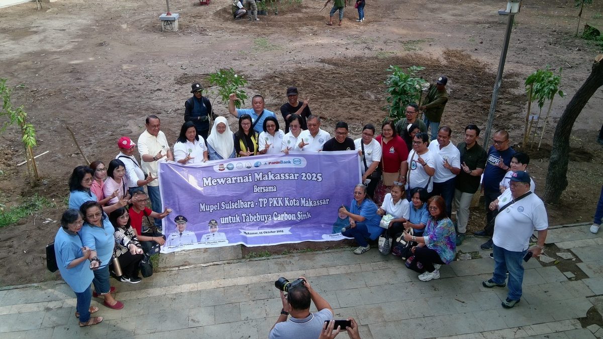 GPIB Hijaukan Kota Makassar dengan Penanaman Pohon Tabebuya Jelang PSR XXII